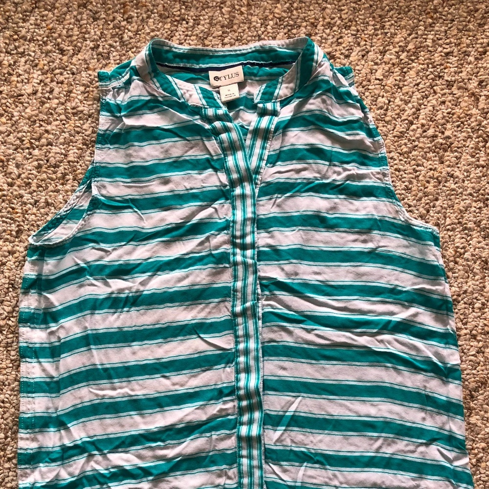Women's Stylus Length Sleeveless